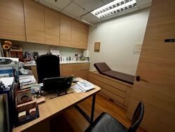 Gleneagles Hospital (D10), Retail #517598261